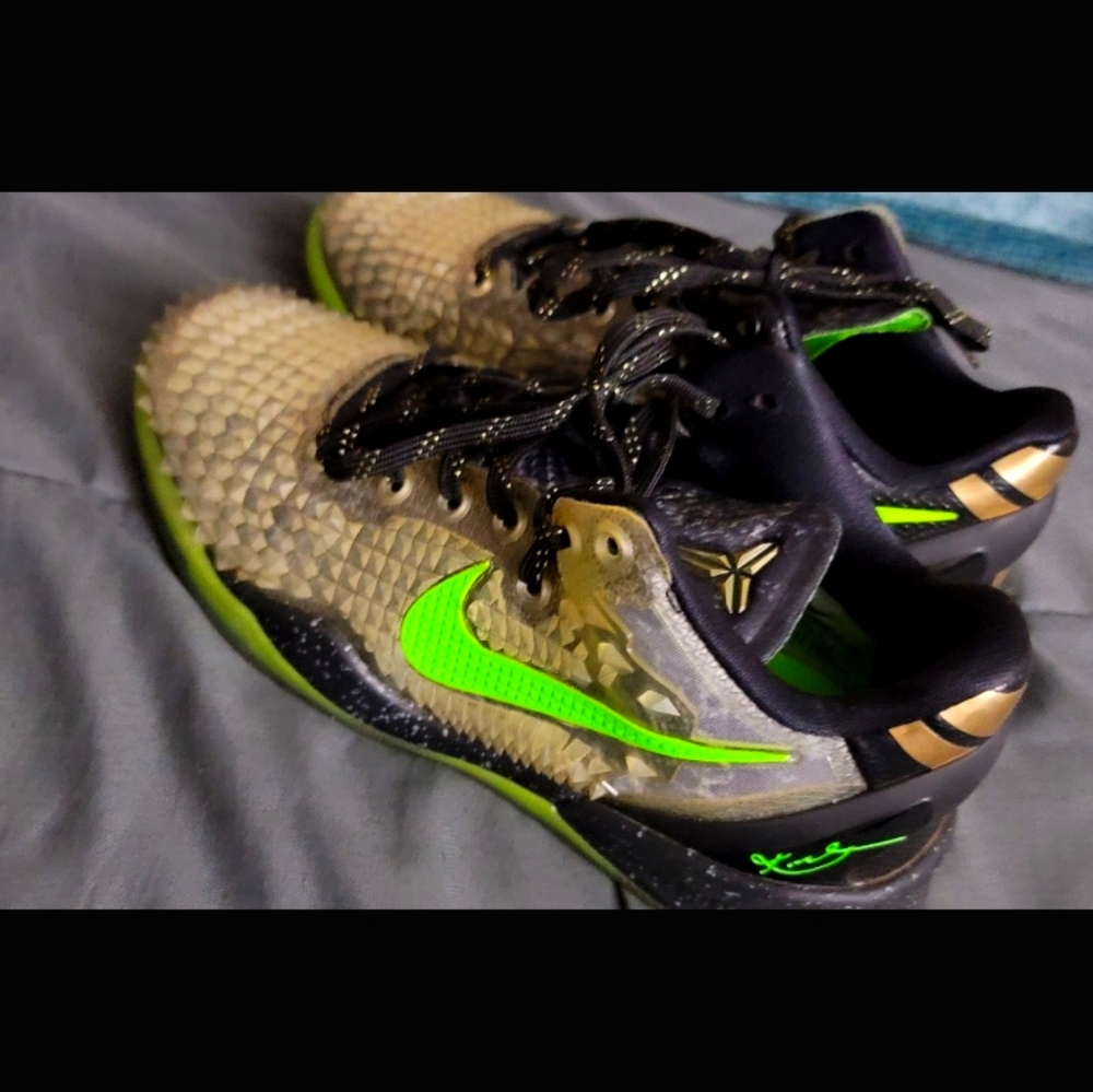 Kobe Shoe